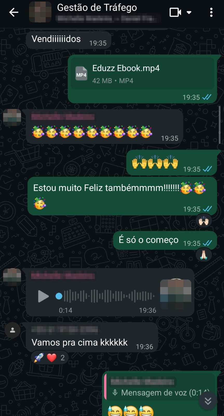 Cliente comemora as vendas do lançamento no grupo